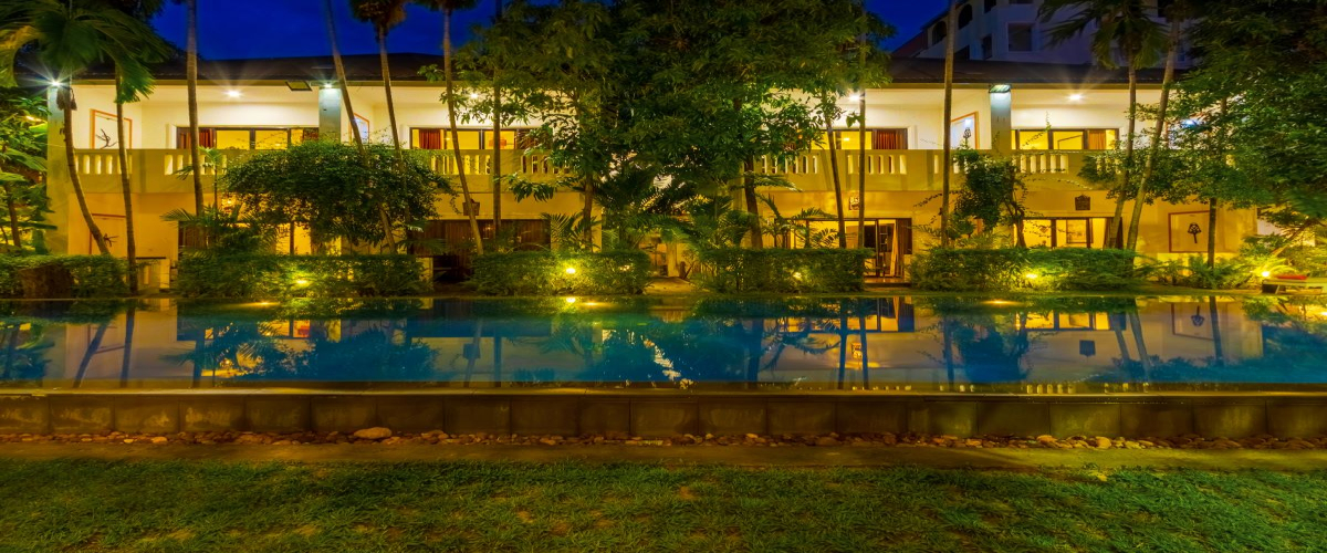 Swimming Pool 2, view from side